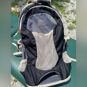 Kelty kids carrier